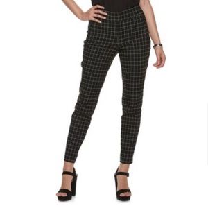 Pull-On Skinny Pants